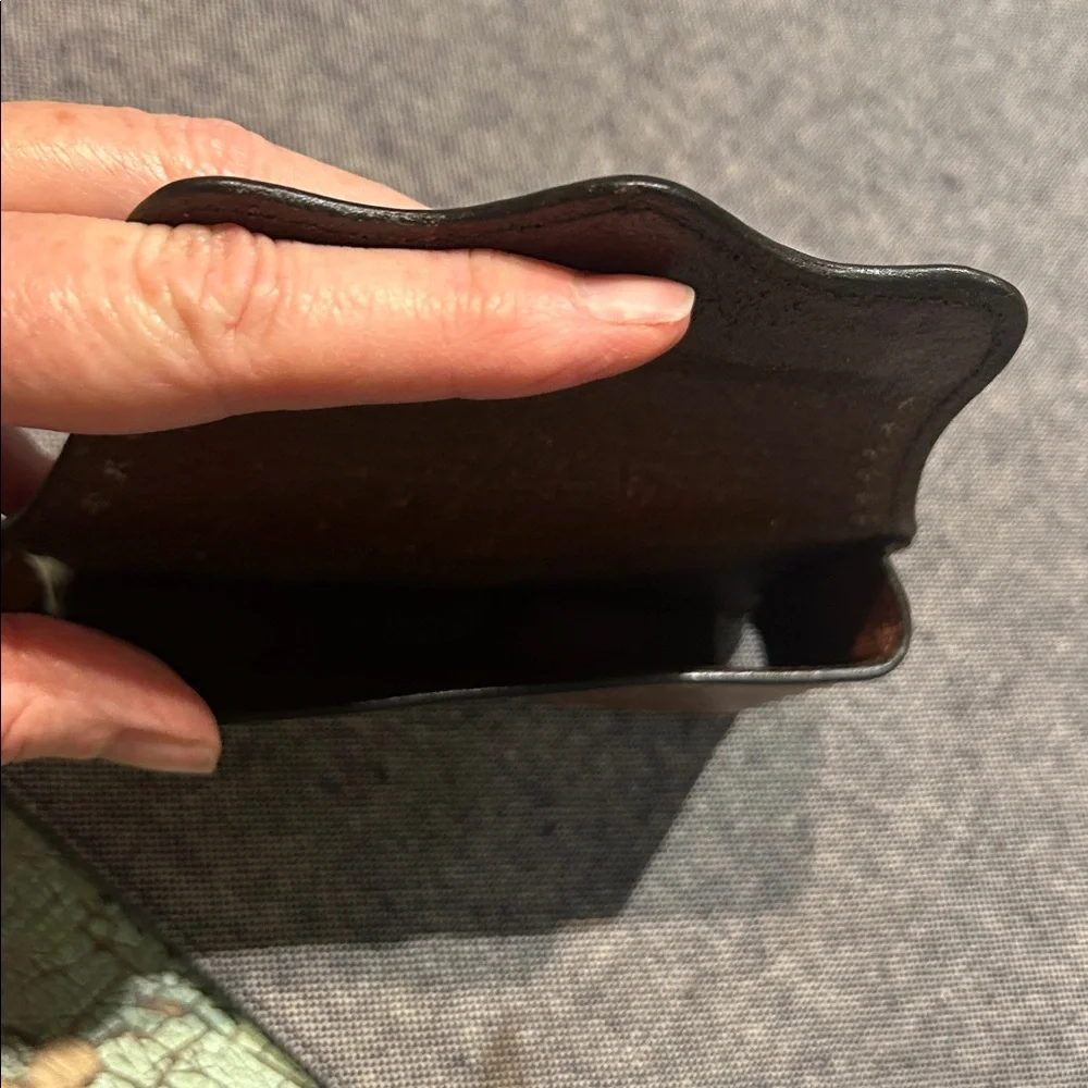 Angel Ranch Brown Smartphone Holder